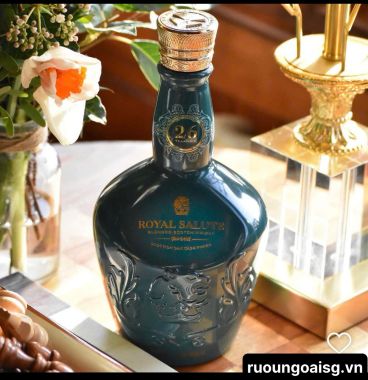 Royal Salute 26 năm - Rượu Chivas 26 năm