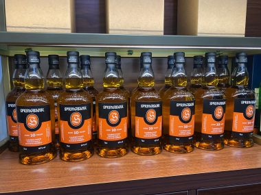 SPRINGBANK 10 NĂM