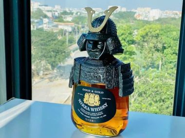 RƯỢU WHISKY NIKKA - SAMURAI GOLD & GOLD