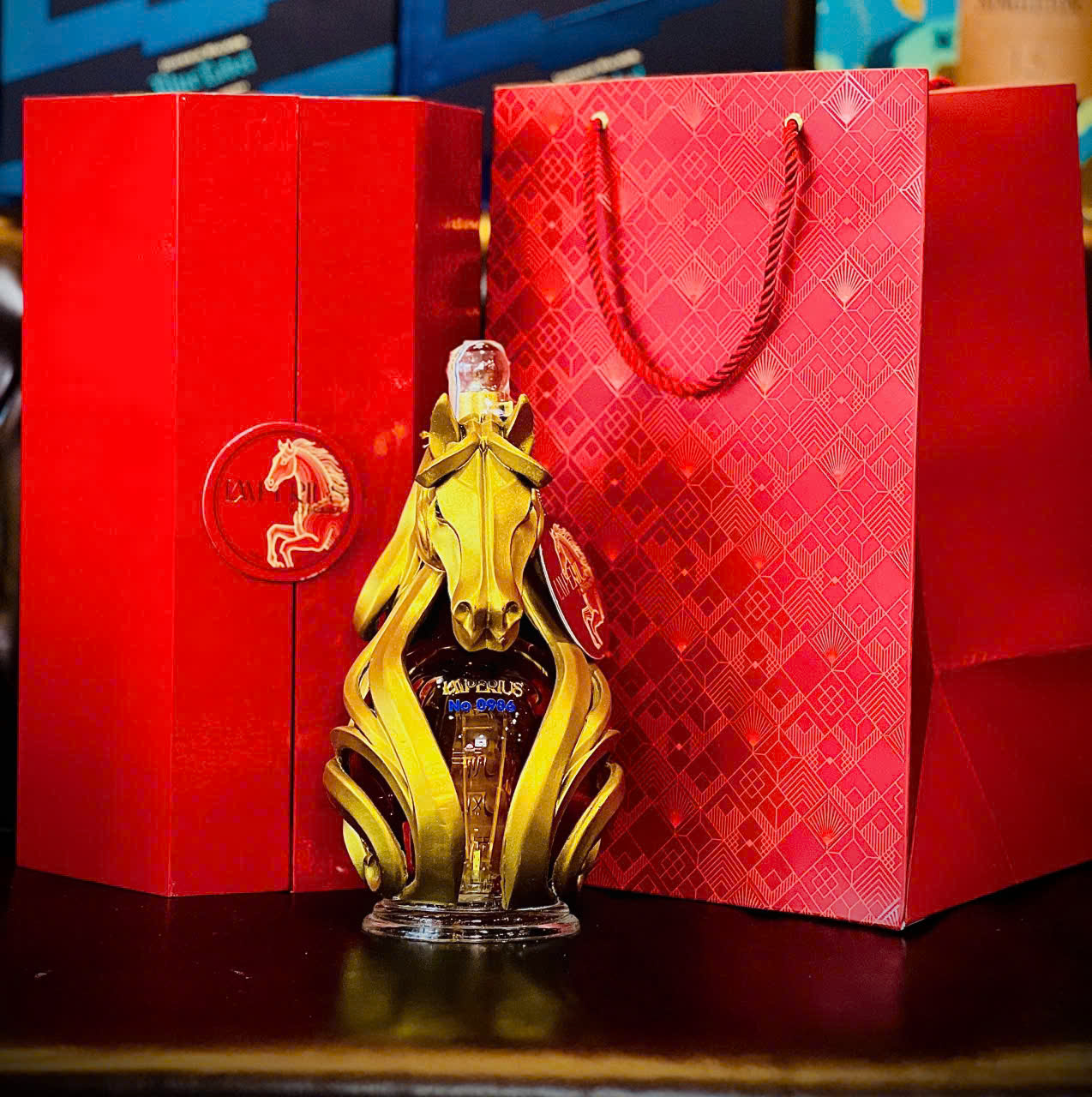 Chiến mã Hoàng Kim Imperius + Rượu Club House XXII Rượu ngựa 2026