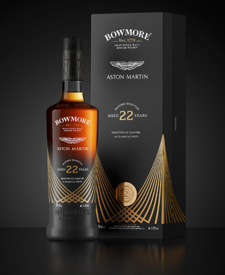 BOWMORE HỢP TÁC VỚI ASTON MARTIN PHÁT HÀNH CHAI BOWMORE MASTER SELECTION 22 NĂM