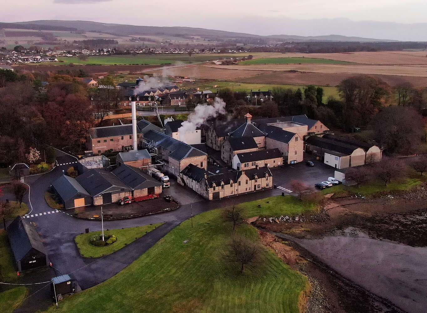 NHA MAY DALMORE