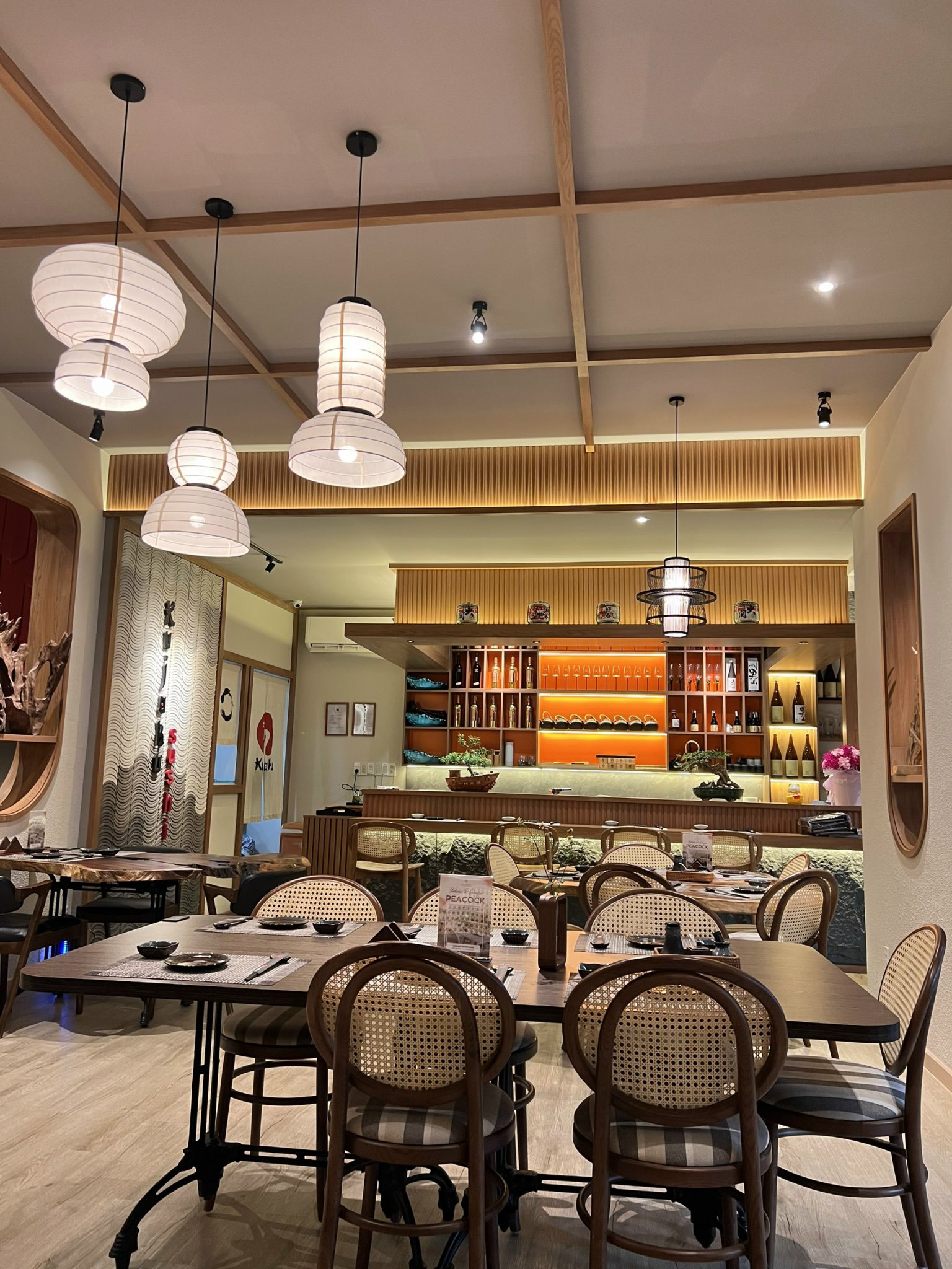 Khám Phá Kujaku Sushi: Điểm Đến Ẩm Thực Nhật Bản Tại TP. Thủ Đức