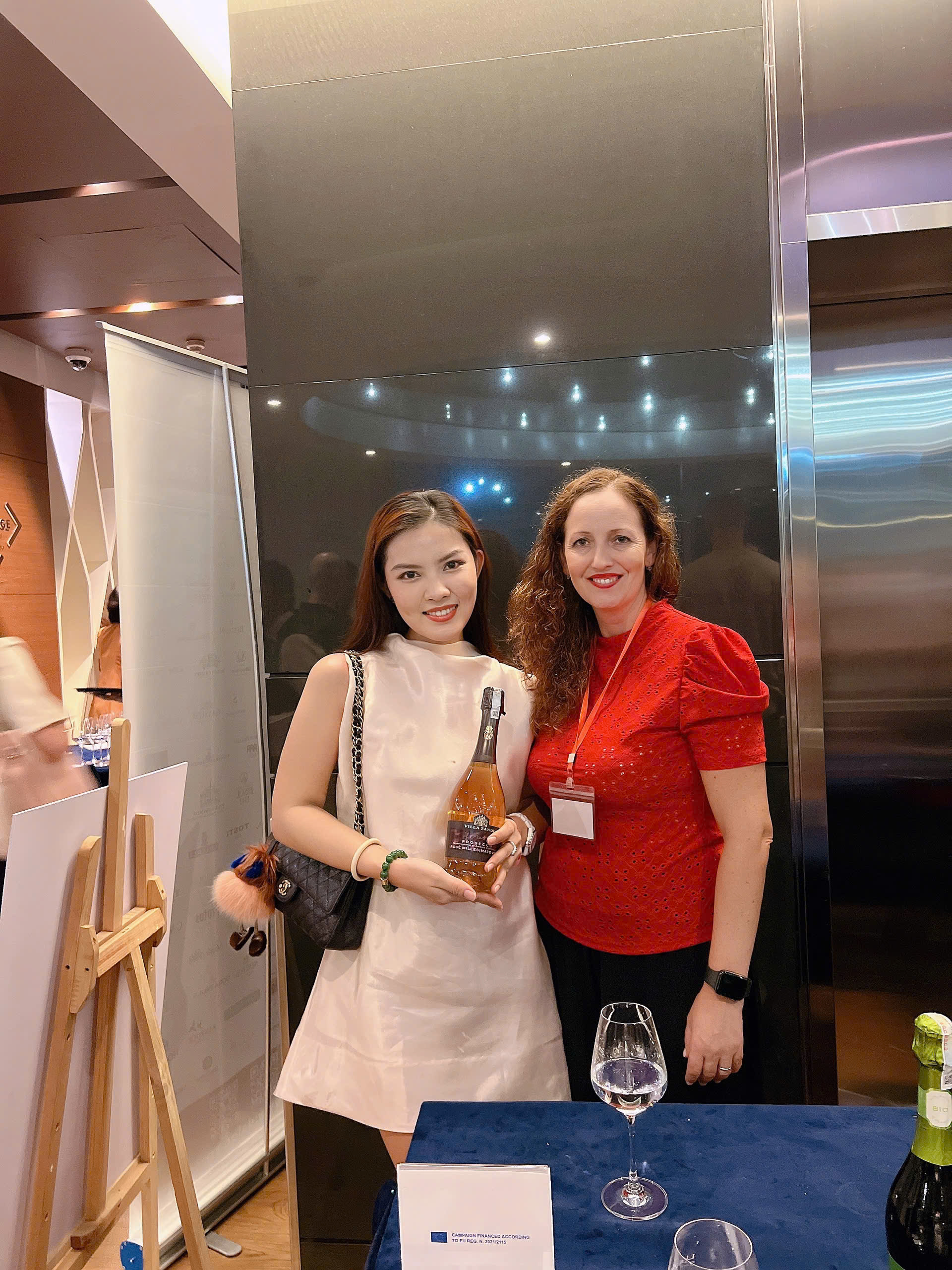 Bước vào Thế Giới Hương Vị với Sự Kiện Thử Rượu Prosecco của Villa Sandi tại Khách sạn The Reverie Sài Gòn