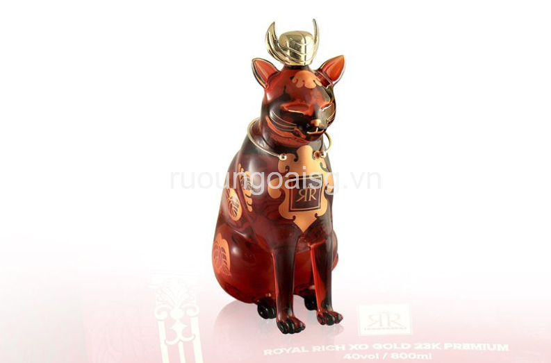 Rượu Mèo Royal Rich Brandy XO Gold 23K Premium - Mèo ngồi Doha