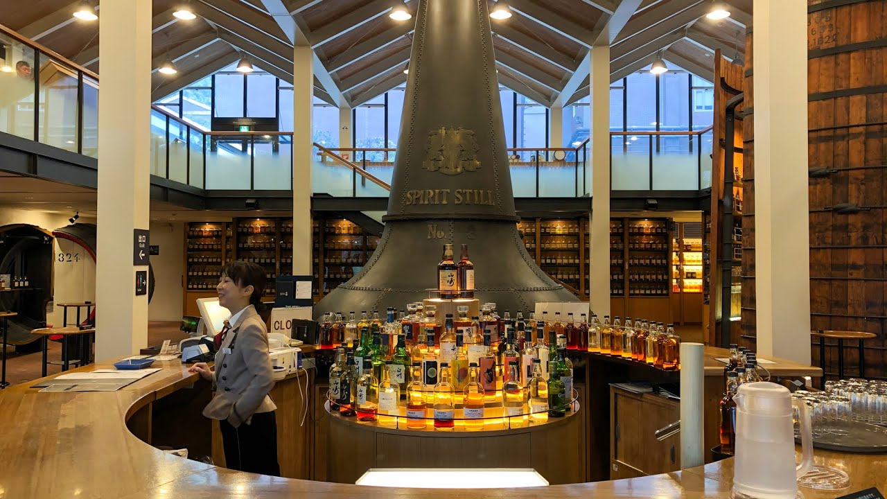 Yamazaki Distillery: Nơi tạo nên hương vị độc đáo của whisky Nhật Bản
